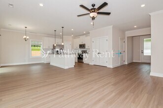 107 Sandypark Ct in Troutman, NC - Building Photo - Building Photo