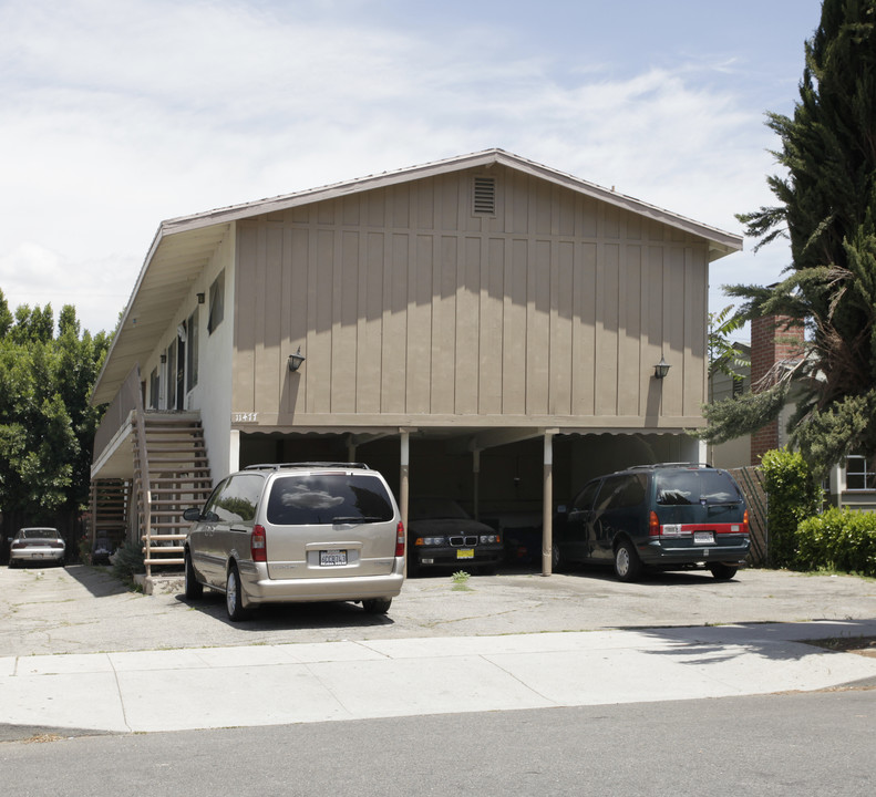 11477 Albers St in North Hollywood, CA - Foto de edificio