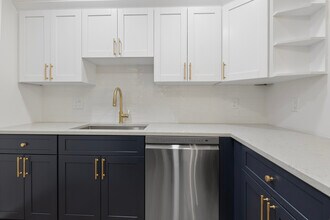 6602 S Mascotte St in Tampa, FL - Foto de edificio - Building Photo