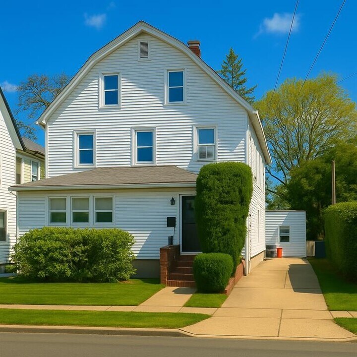 311 Madison Ave in Cedarhurst, NY - Building Photo