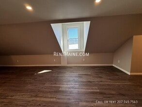 2 Danielson St in Winslow, ME - Building Photo - Building Photo