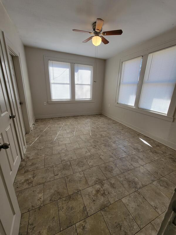 property at 714 W Bow St