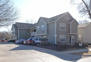 1740 Ohio St in Lawrence, KS - Building Photo