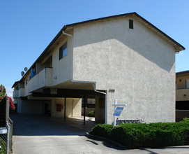 465 Thornton St in San Leandro, CA - Building Photo - Building Photo