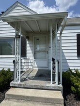 241 Helena Dr in Struthers, OH - Building Photo - Building Photo