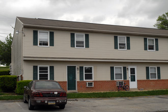 Plaza Apartments in York, PA - Building Photo - Building Photo