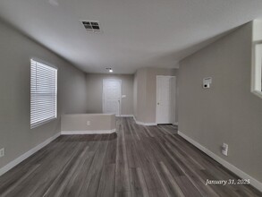 10451 Lilac Tree Ave in Las Vegas, NV - Building Photo - Building Photo