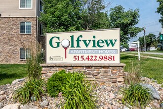 Golfview Condos in Pleasant Hill, IA - Building Photo - Building Photo