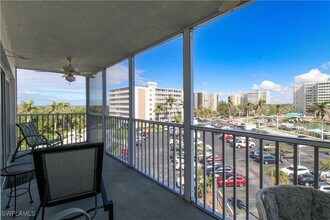 1 Bluebill Ave in Naples, FL - Building Photo - Building Photo
