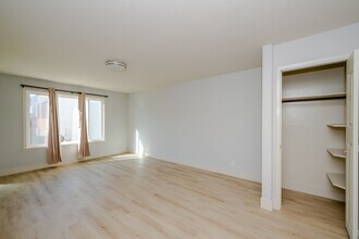 185 Sickles Ave, Unit #2 in San Francisco, CA - Building Photo - Building Photo