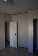 1830 Schell St in Cassville, MO - Building Photo - Building Photo