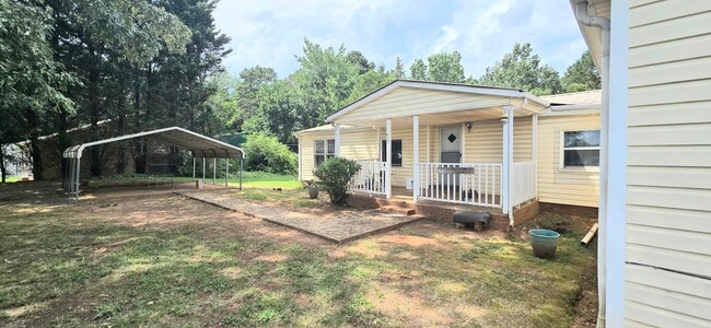 property at 513 Horseshoe Lake Rd