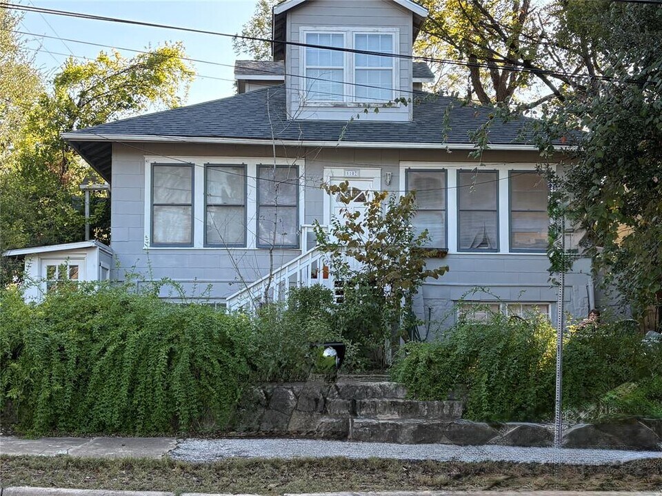 1107A W 22nd St in Austin, TX - Building Photo