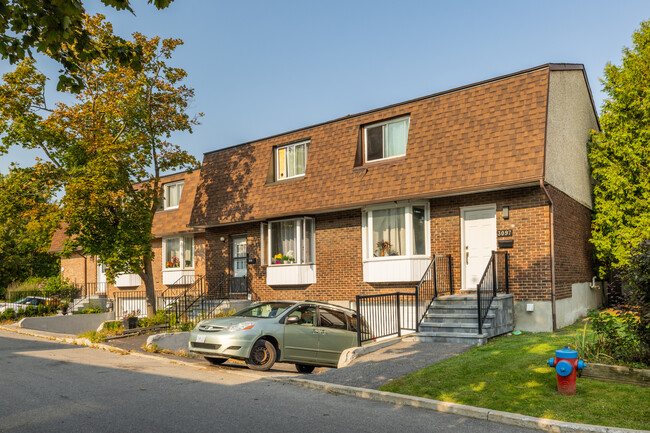 The Clusters in Ottawa, ON - Building Photo - Building Photo