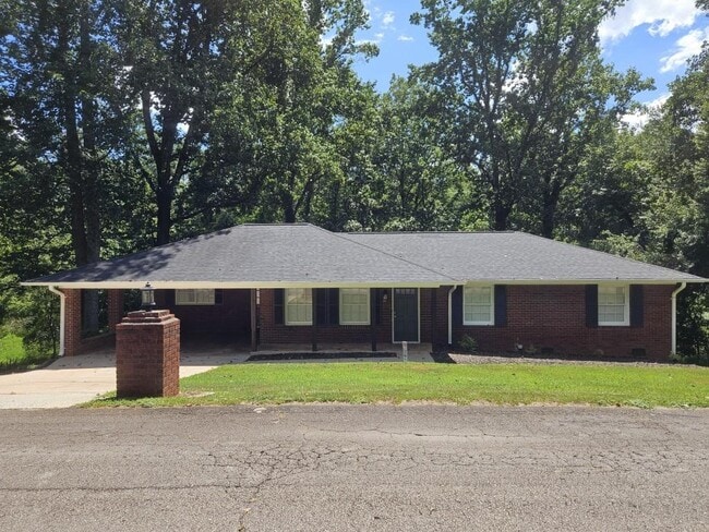 property at 2649 Tammi Ln