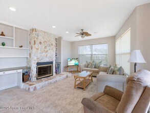 8820 44th Ave in Sebastian, FL - Foto de edificio - Building Photo