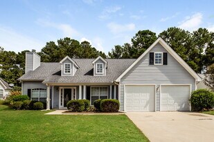 318 The Gables Dr in Mcdonough, GA - Building Photo