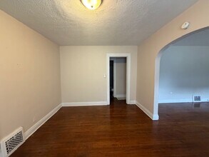 1241 Bissell St in South Bend, IN - Building Photo - Building Photo