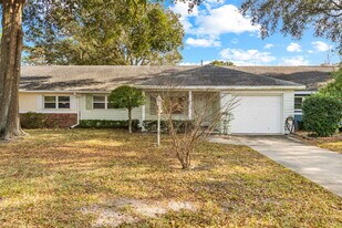 8686 SW 97th Lane Rd in Ocala, FL - Building Photo