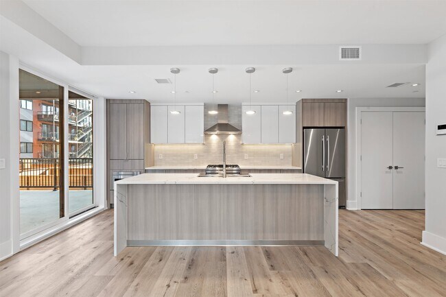 727 Adams St in Hoboken, NJ - Building Photo - Building Photo