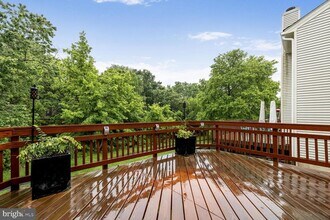 18419 Hallmark Ct in Gaithersburg, MD - Building Photo - Building Photo