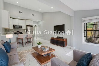 907 SW 15th Terrace in Fort Lauderdale, FL - Building Photo - Building Photo