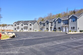 51 Levy Ct in Saugerties, NY - Building Photo - Building Photo