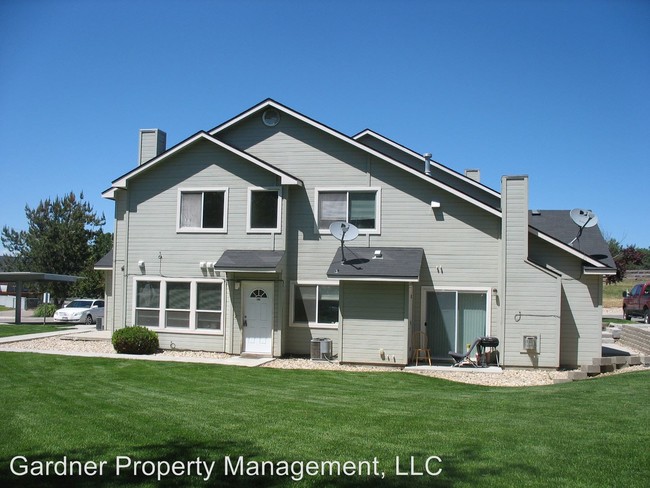 1901 Lexi's Ln in Nampa, ID - Foto de edificio - Building Photo