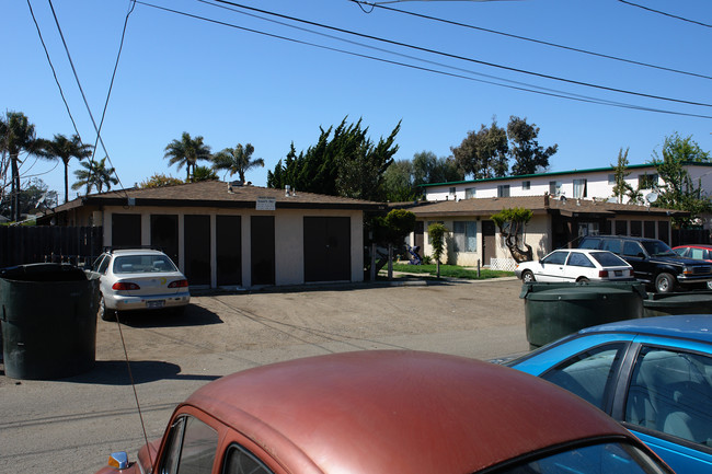 516-520 N U St in Lompoc, CA - Building Photo - Building Photo