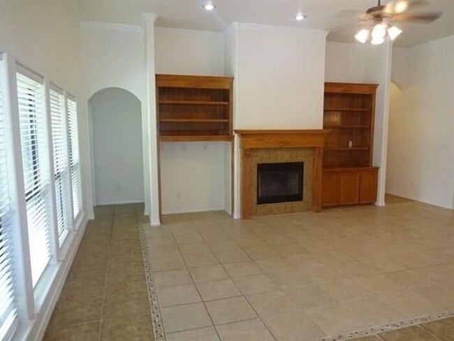 2434 Wind Hollow Dr in Corpus Christi, TX - Building Photo - Building Photo