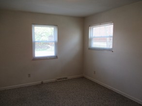 4201 S Terrace View St in Toledo, OH - Building Photo - Building Photo