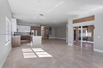 1236 Meadows Blvd in Weston, FL - Building Photo - Building Photo