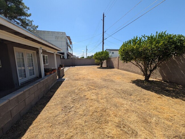 property at 4502 E Glenrosa Ave