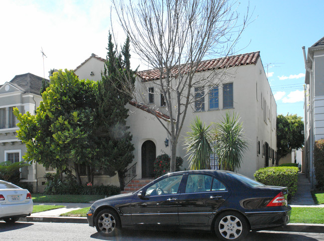 229 S Elm Dr in Beverly Hills, CA - Building Photo - Building Photo