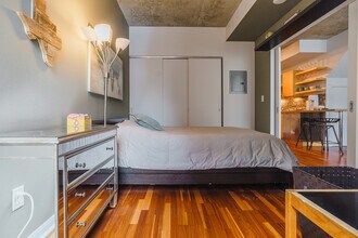 333 Adelaide St E in Toronto, ON - Building Photo - Building Photo