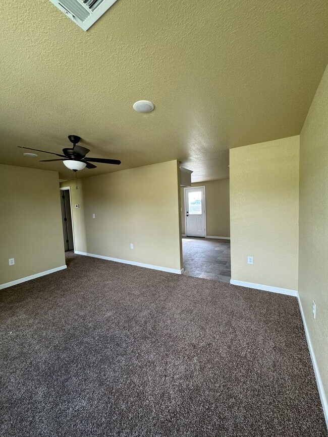 1117 Mulberry Dr in Trumann, AR - Building Photo - Building Photo