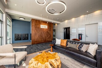 The Vibe on Paramount in West Lafayette, IN - Foto de edificio - Lobby