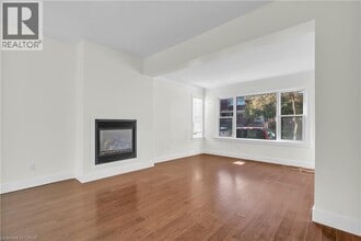 98 Church St in Kitchener, ON - Building Photo - Building Photo