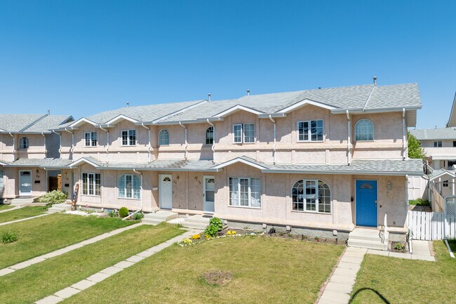 32 Davis