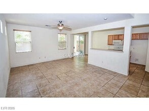 6389 Thunder Gulch Ave in Las Vegas, NV - Foto de edificio - Building Photo