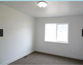 1512 Surprise Valley Rd in Pocatello, ID - Building Photo - Building Photo