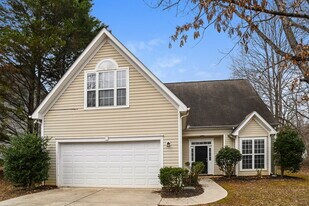 10041 Brawley Ln in Charlotte, NC - Building Photo