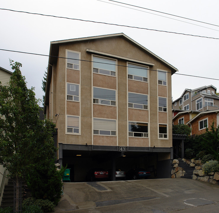 43 Etruria St in Seattle, WA - Building Photo