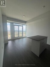 40 Lagerfeld Dr in Brampton, ON - Building Photo - Building Photo