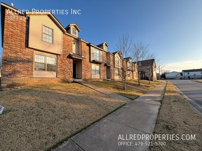 1712 N Chestnut Ave in Fayetteville, AR - Building Photo - Building Photo