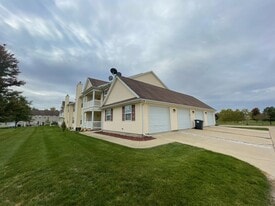 516 N James in Tolono, IL - Building Photo