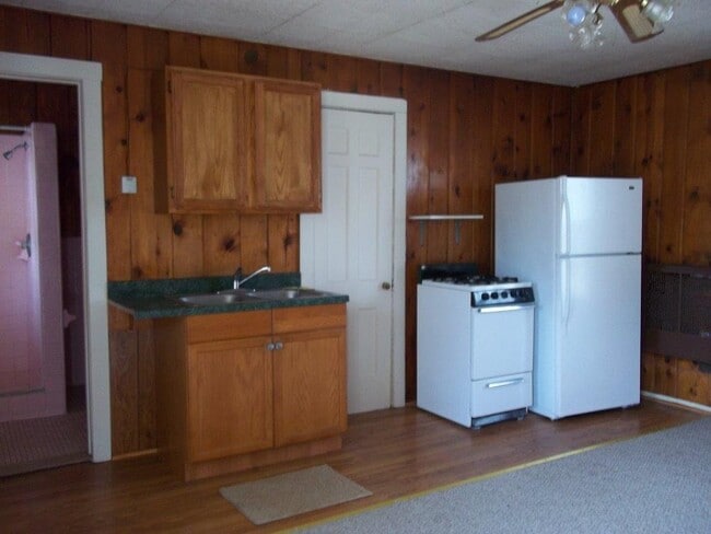 Tradewinds Mobile Home Community in Clio, MI - Foto de edificio - Building Photo
