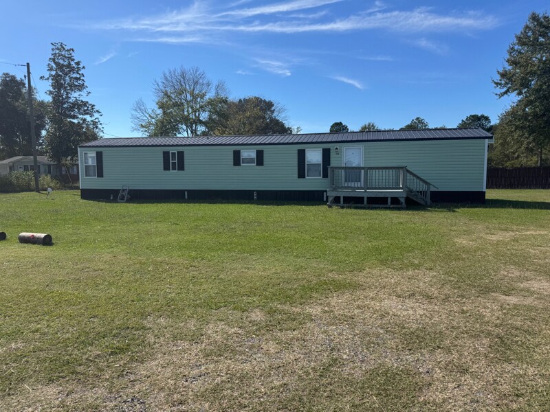 113 McDonald Cir in Cheraw, SC - Building Photo