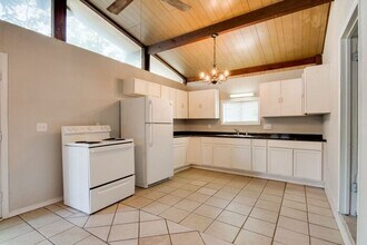 5824 Fursman Ave in Fort Worth, TX - Building Photo - Building Photo