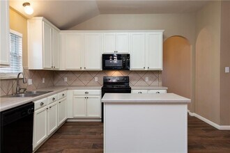 116 Campos Dr in Hutto, TX - Building Photo - Building Photo